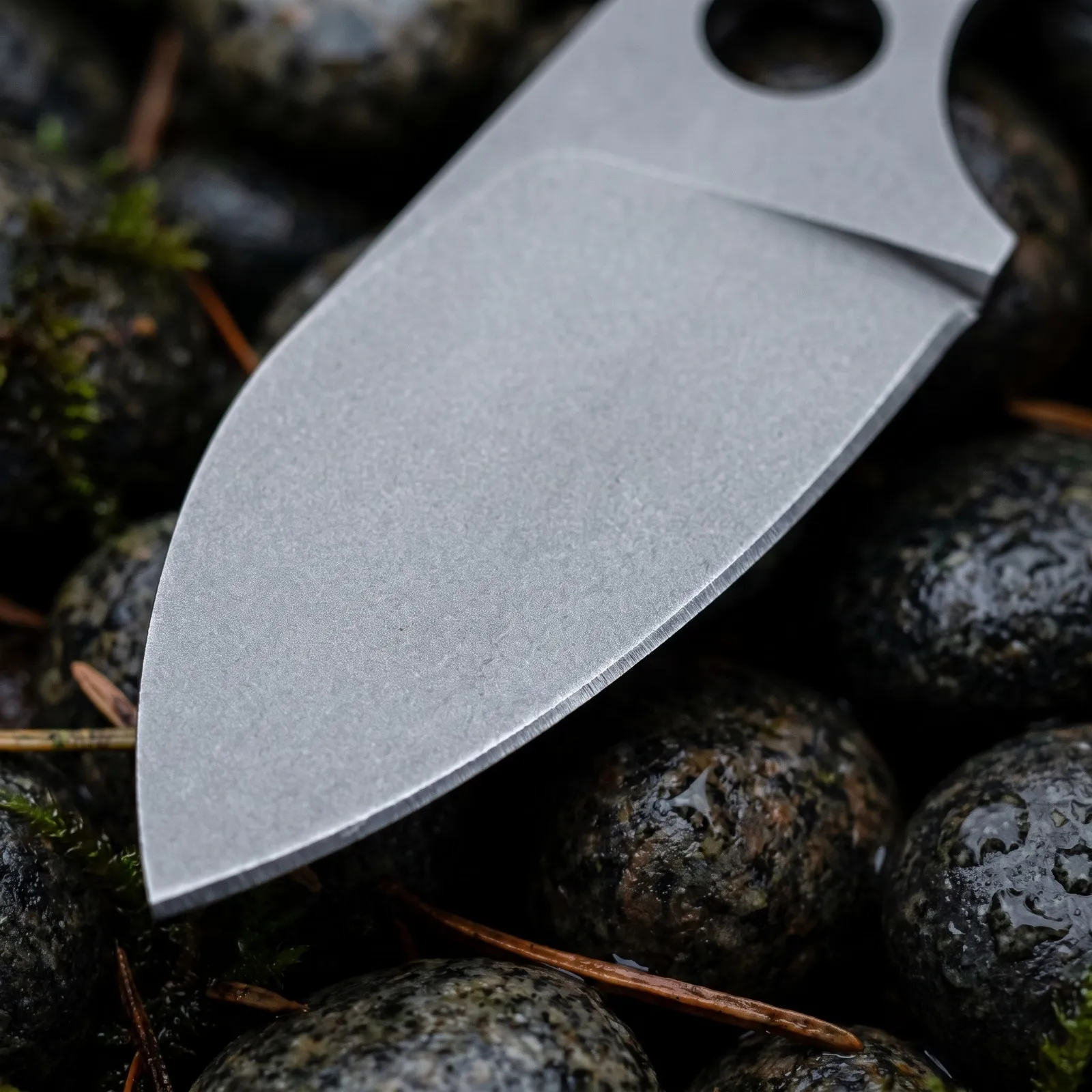 Narzędzie wielofunkcyjne z nie – Knife Hunting Fixed Blade recenzja i cena